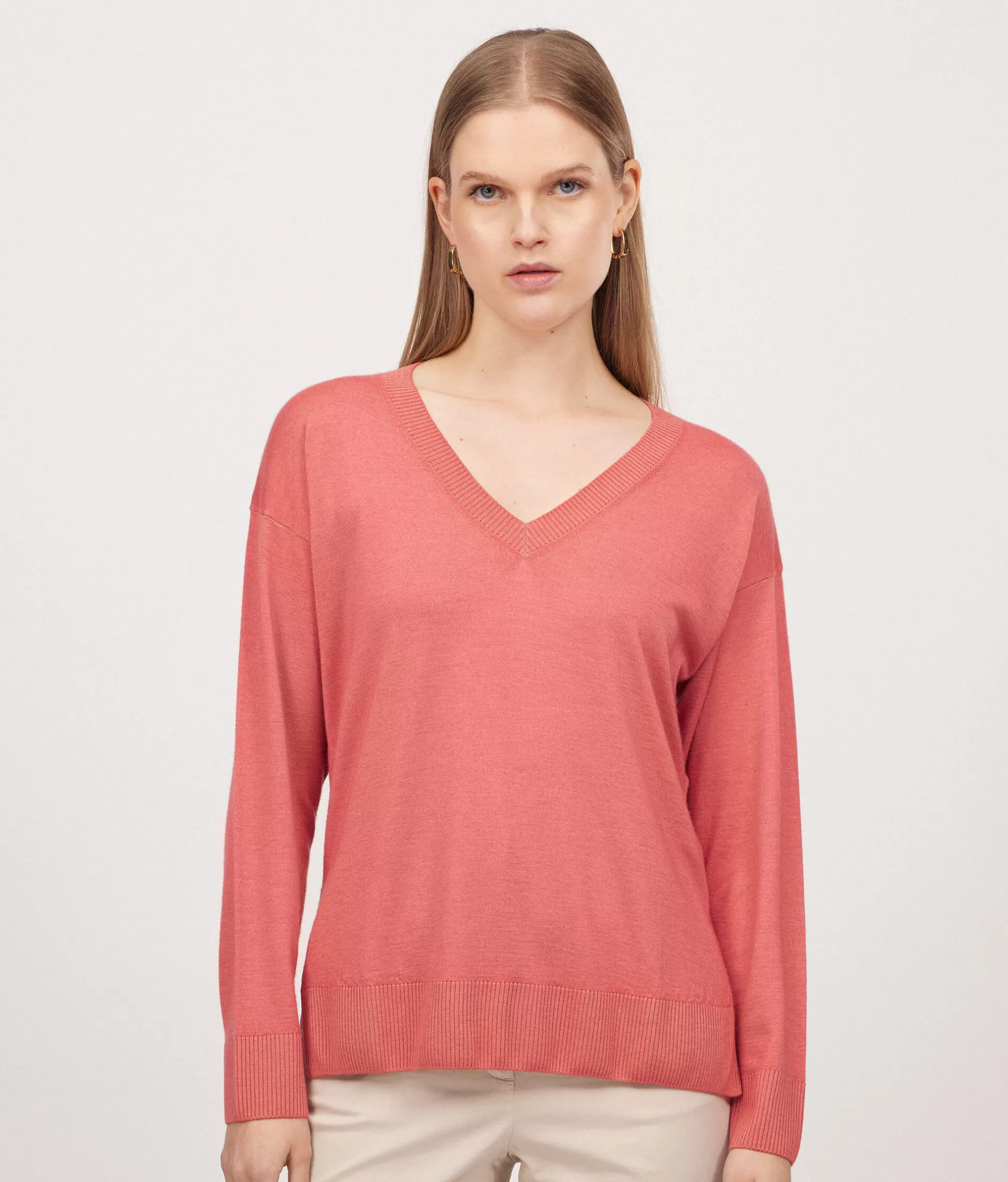 Sale Falconeri Cashmere V-Neck Sweater With Slits pink -8981 - garment-dyed peach pink