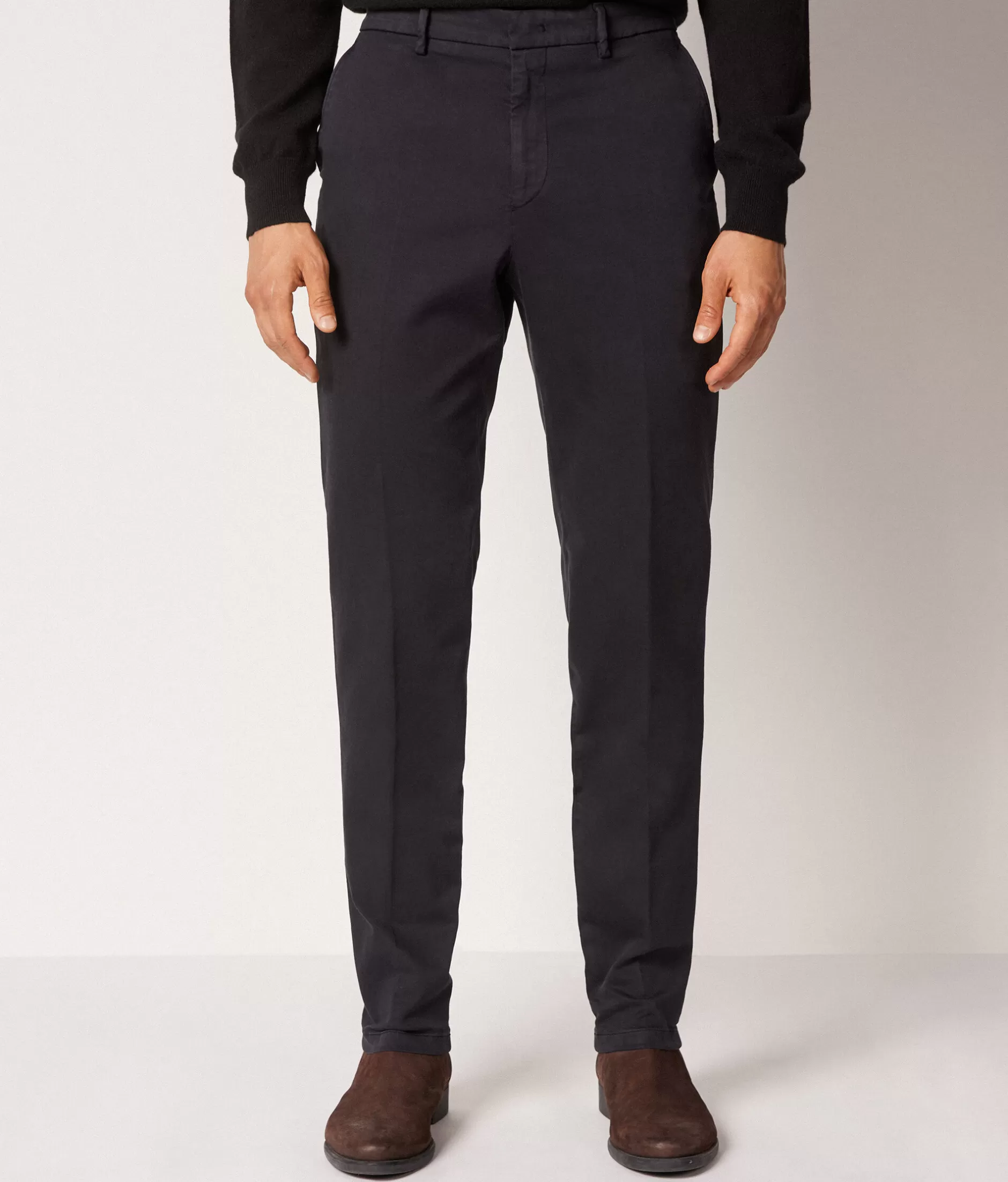 Outlet Falconeri Chino Pants black -8842 - garment-dyed black