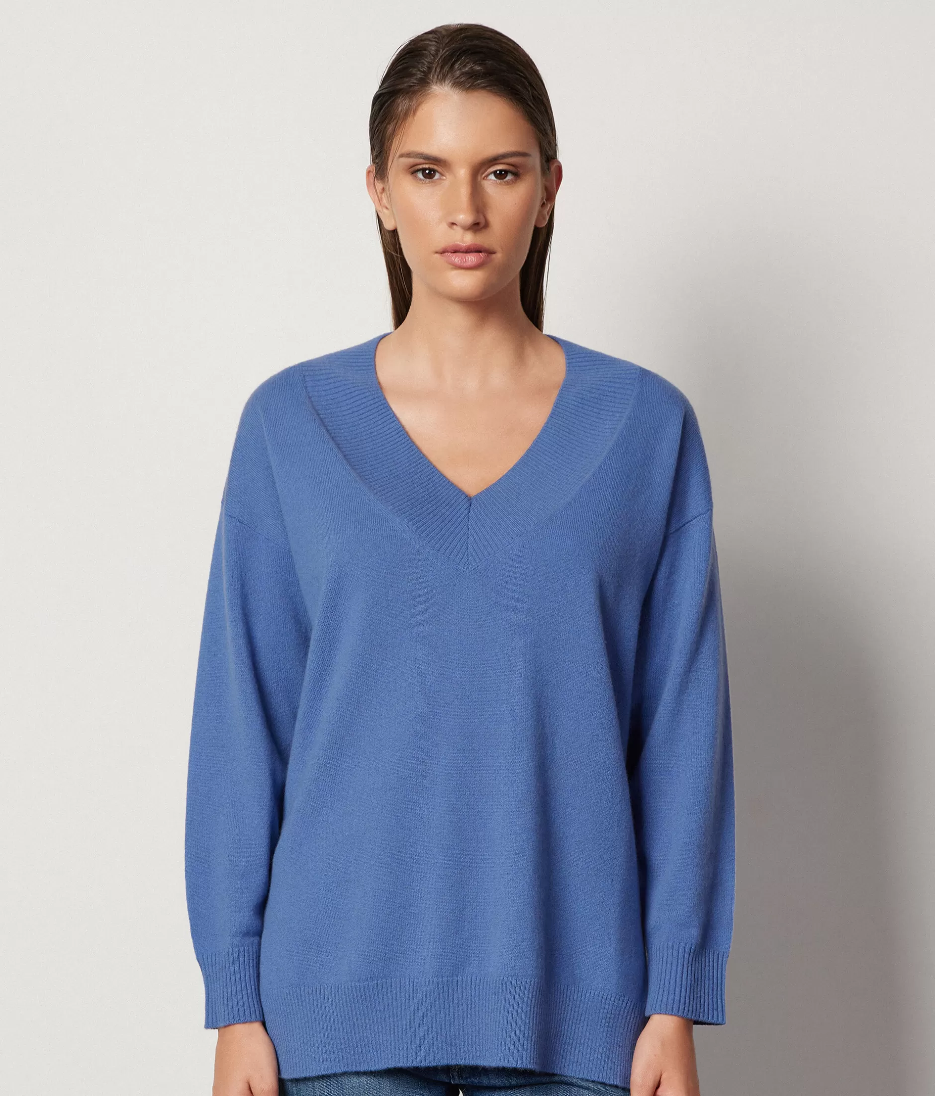 New Falconeri Oversized V-Neck Sweater In Ultrasoft Cashmere light blue -8923 - horizon blue