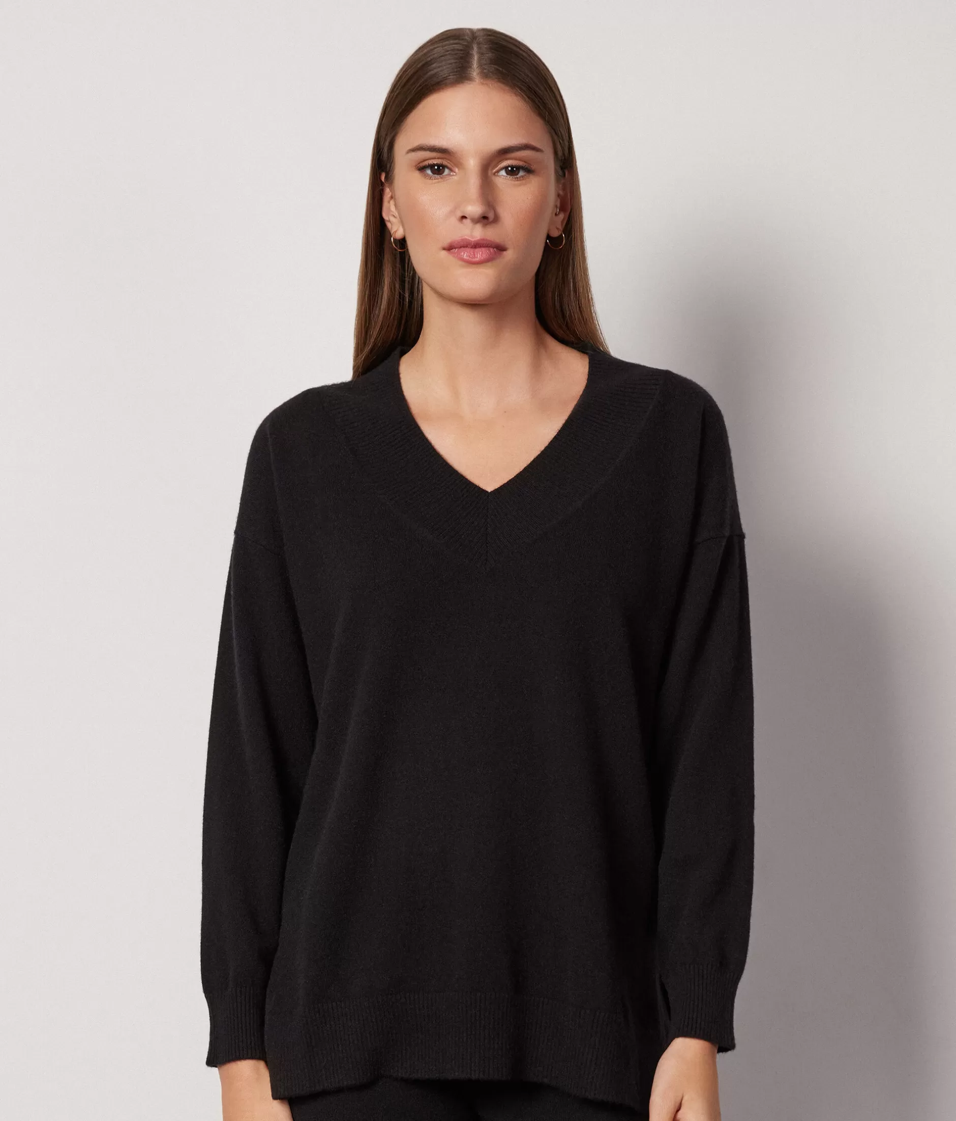 Online Falconeri Oversized V-Neck Sweater In Ultrasoft Cashmere black -