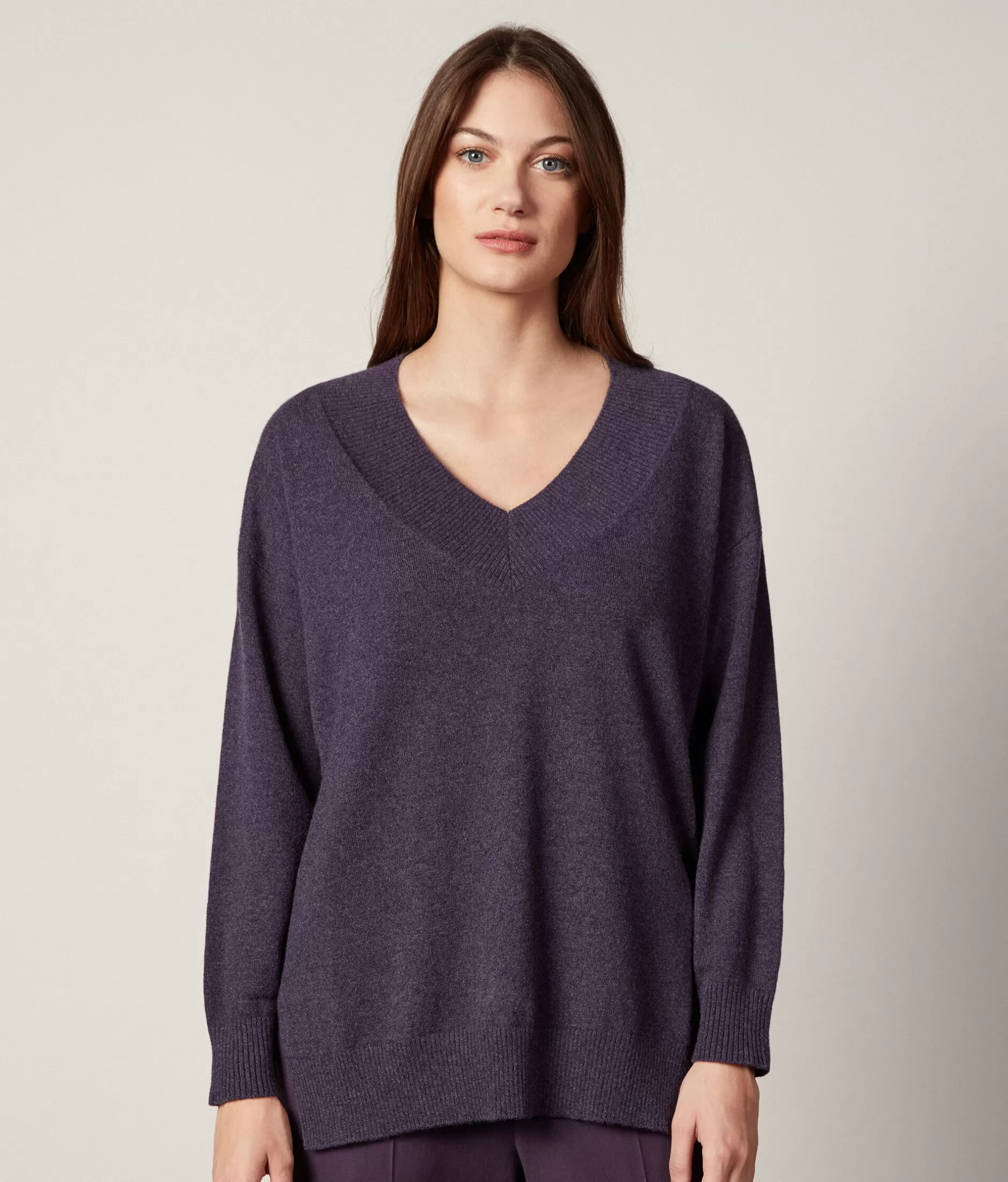 Online Falconeri Oversized V-Neck Sweater In Ultrasoft Cashmere violet -8922 - blueberry