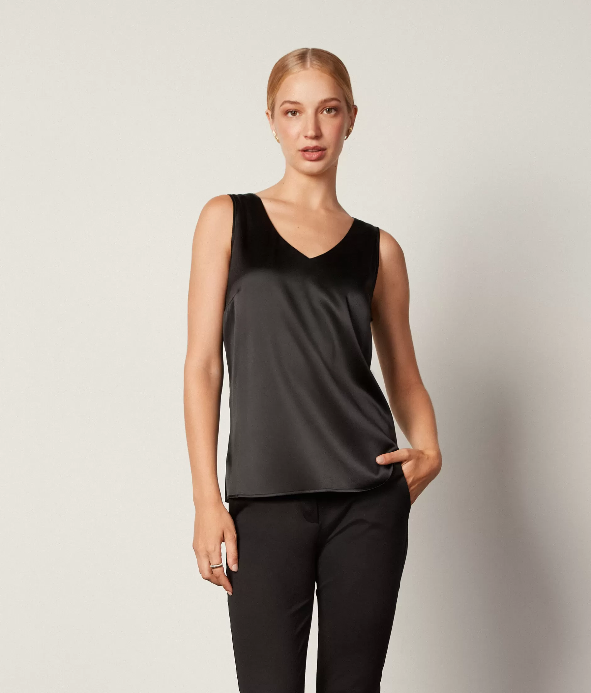 Fashion Falconeri Silk V-Neck Tank Top black -9107 - black