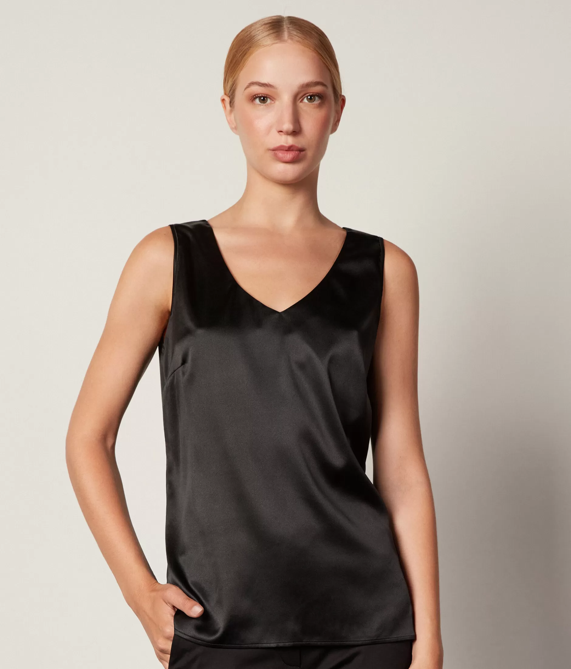 Fashion Falconeri Silk V-Neck Tank Top black -9107 - black