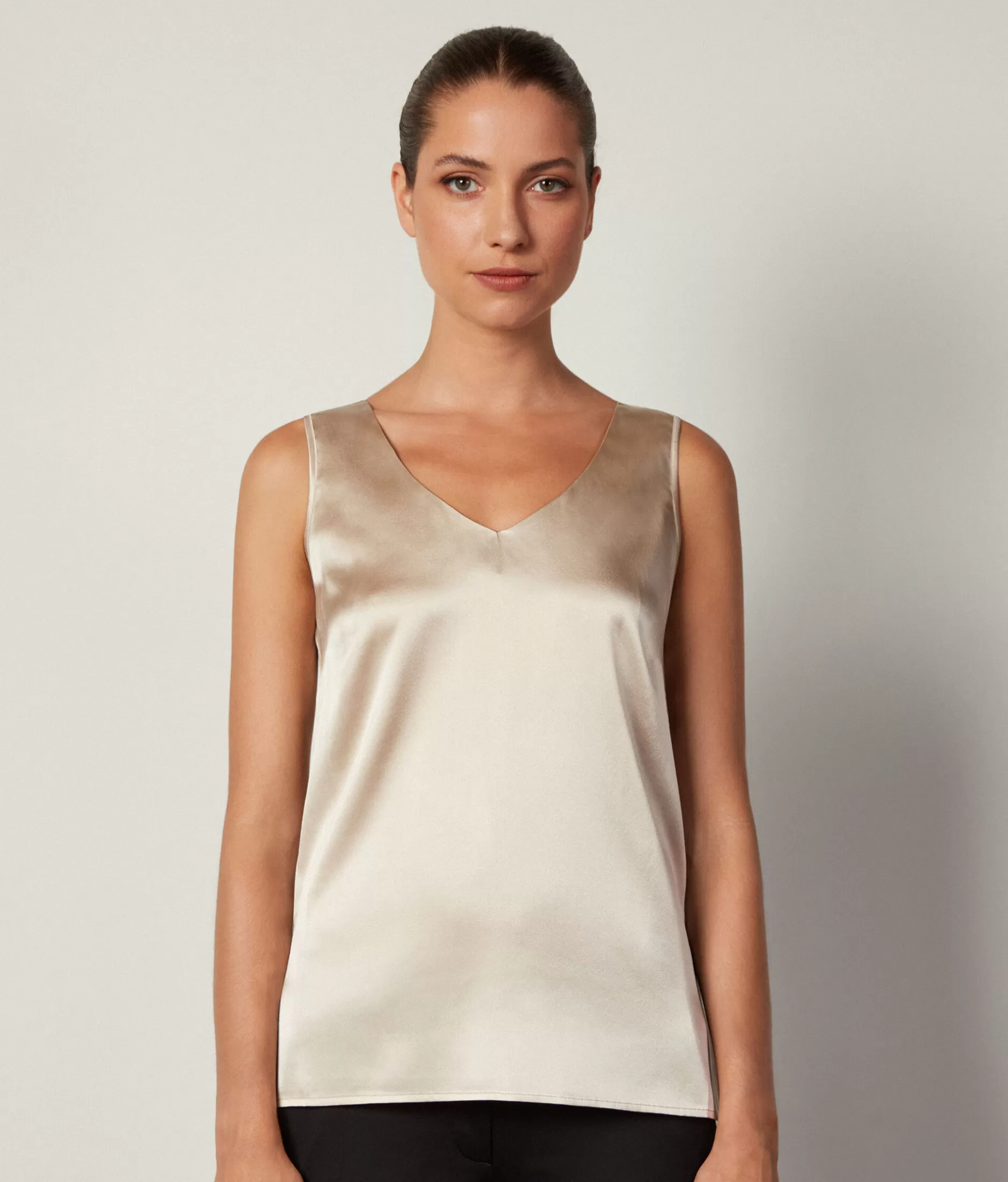 Best Falconeri Silk V-Neck Tank Top natural -8378 - light mother of pearl gray