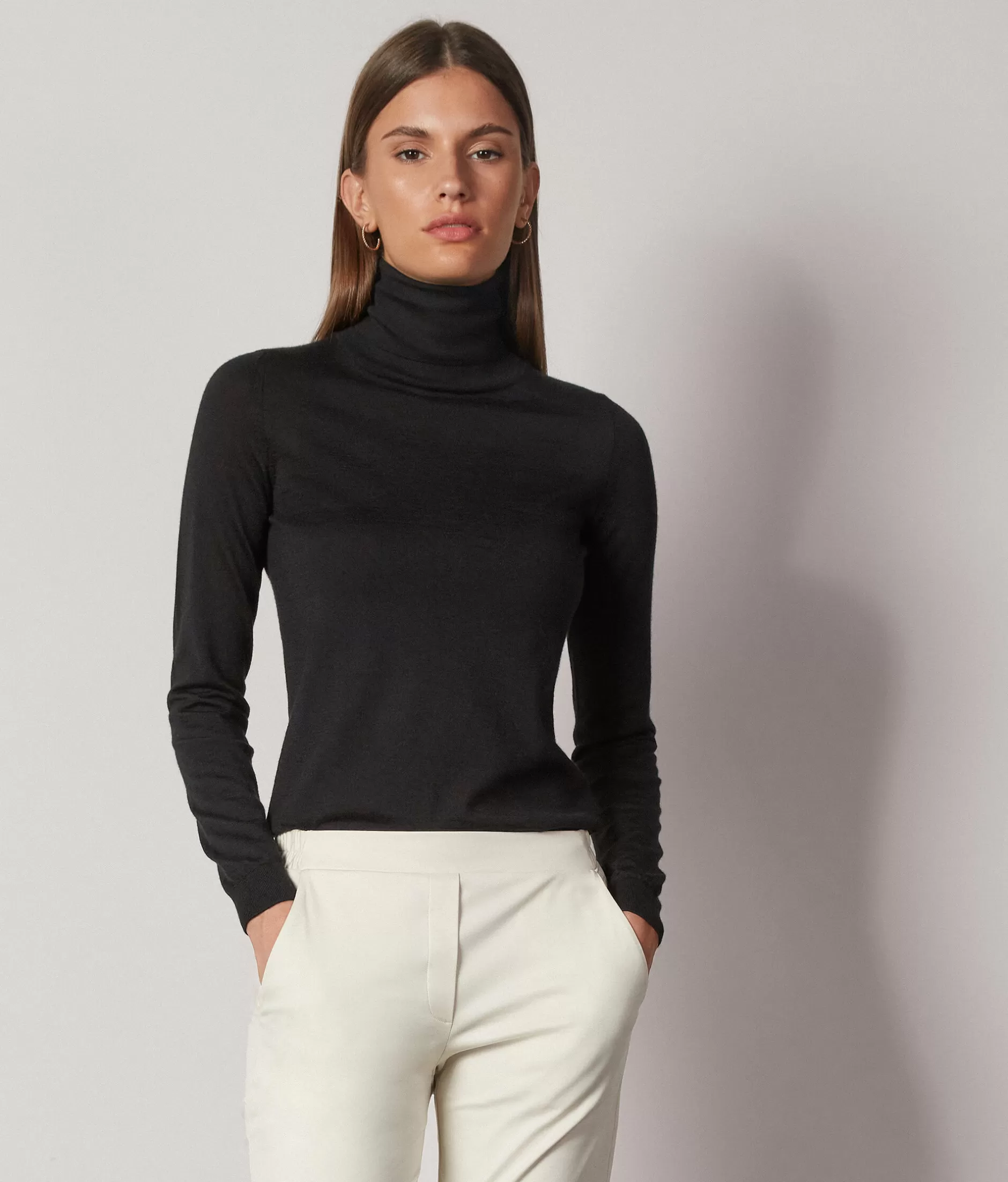 Shop Falconeri Ultrafine Cashmere Turtleneck black -9107 - black