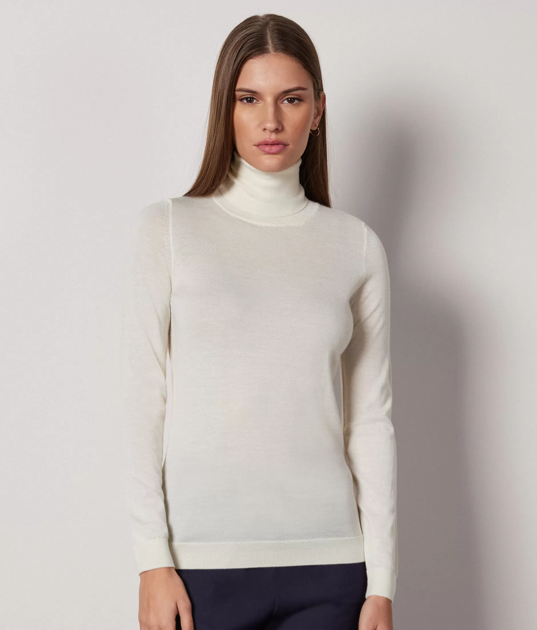 Shop Falconeri Ultrafine Cashmere Turtleneck white -8005 - bow