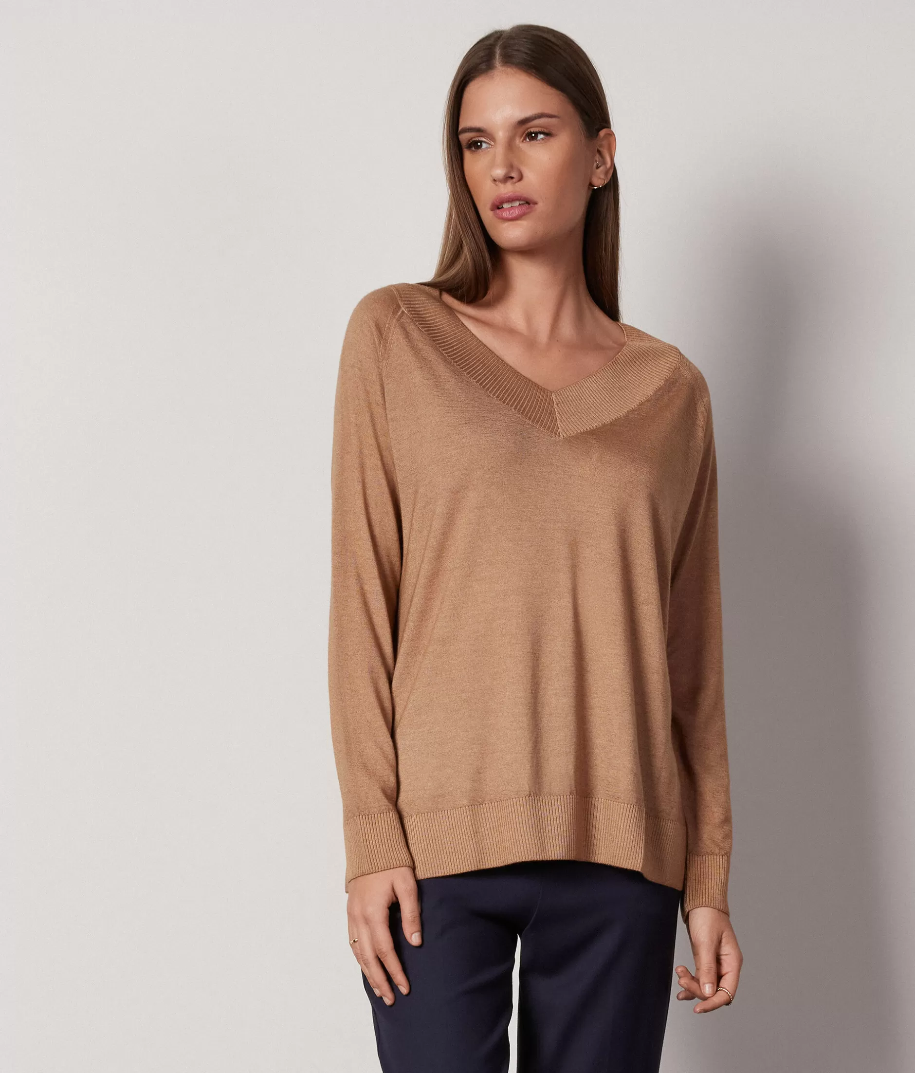 Discount Falconeri Ultrafine Cashmere V-neck Sweater natural -8712 - garment-dyed light rum