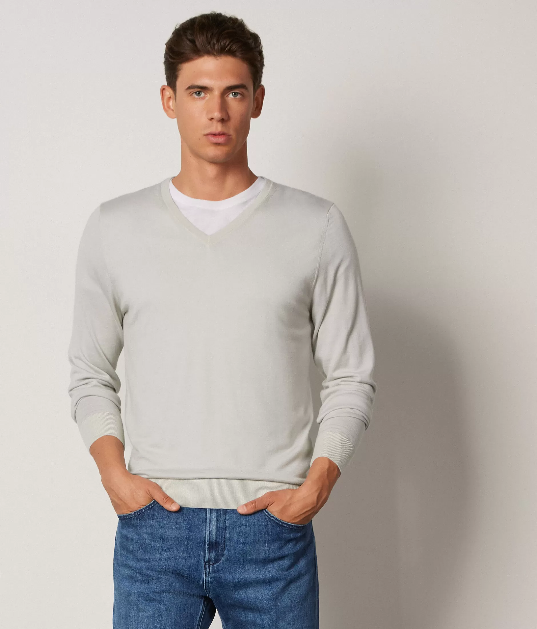 Fashion Falconeri Ultrafine Cashmere V-Neck Sweater white -8756 - garment-dyed alabaster