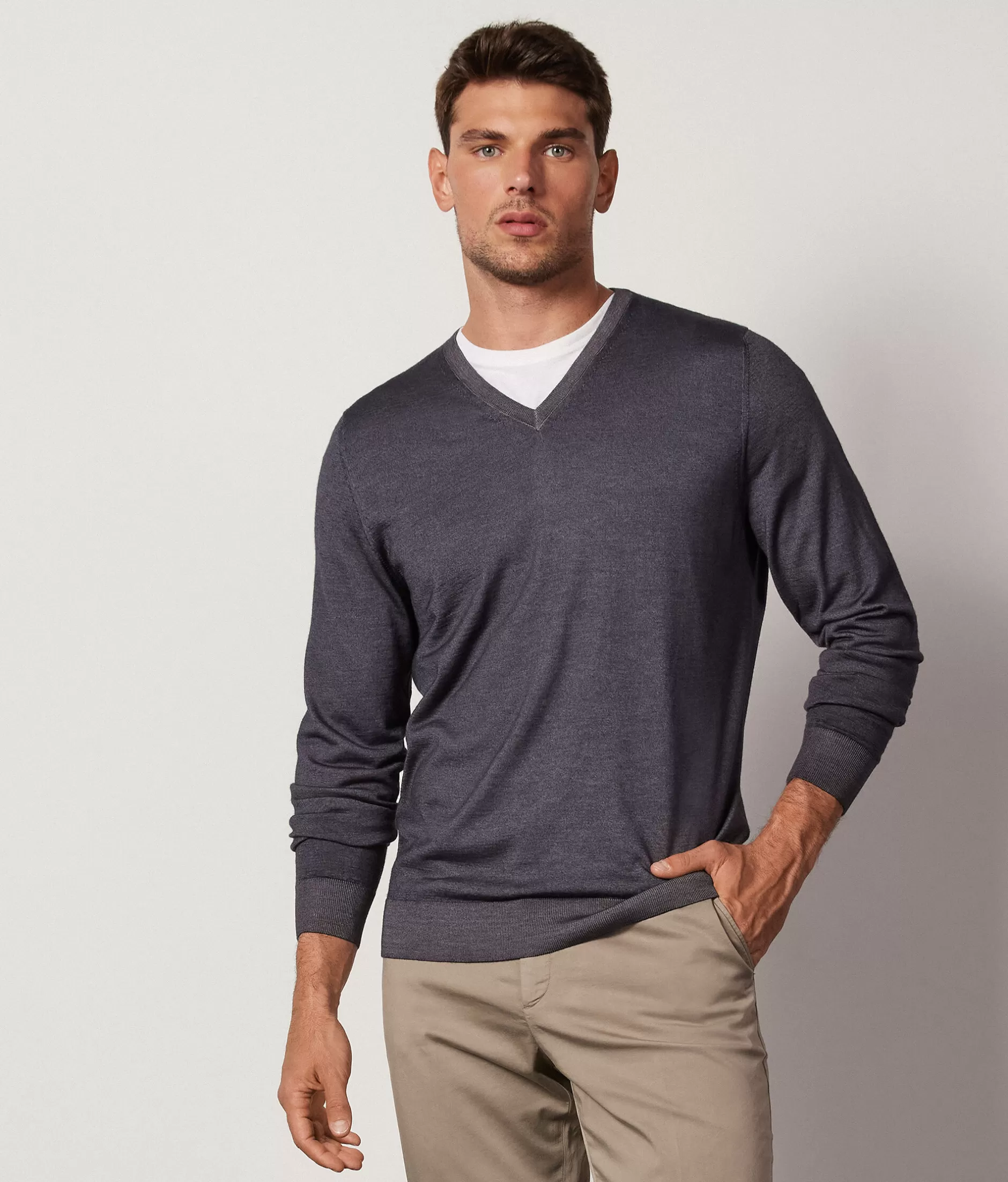 Hot Falconeri Ultrafine Cashmere V-Neck Sweater grey -8801 - garment-dyed graphite