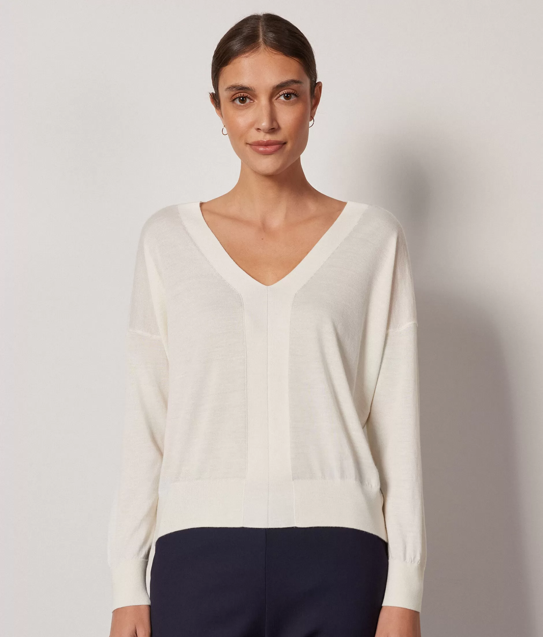 Sale Falconeri Ultrafine Cashmere V-Neck Sweater white -8005 - bow