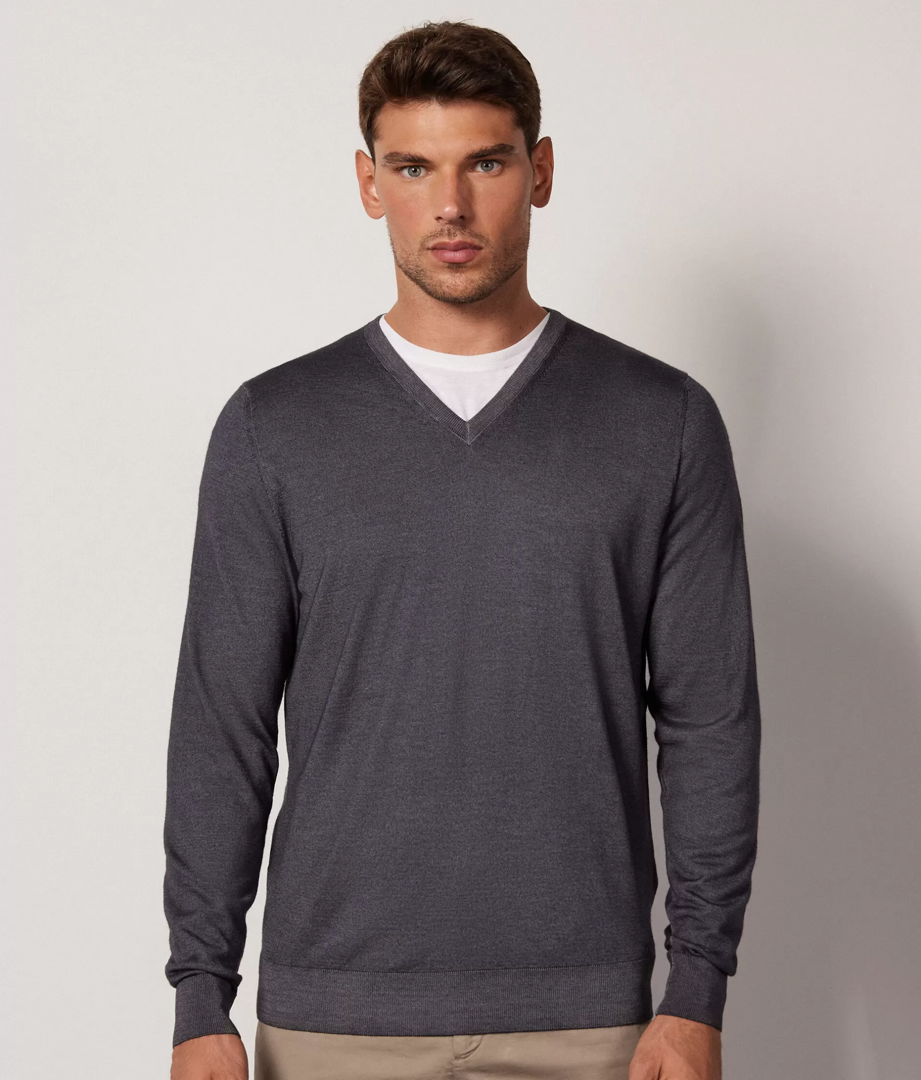 Hot Falconeri Ultrafine Cashmere V-Neck Sweater grey -8801 - garment-dyed graphite