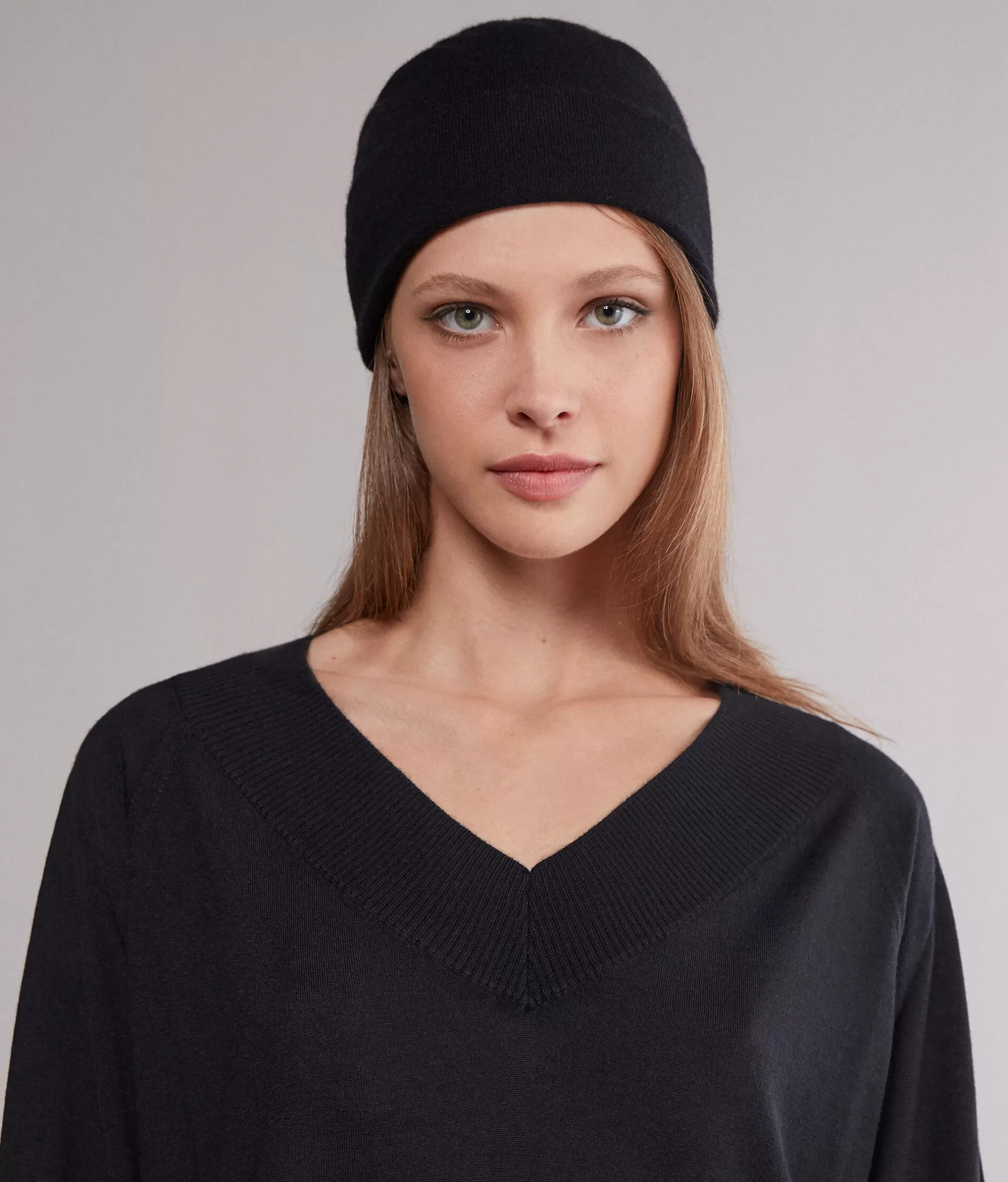 Shop Falconeri Ultrasoft Cashmere Cap