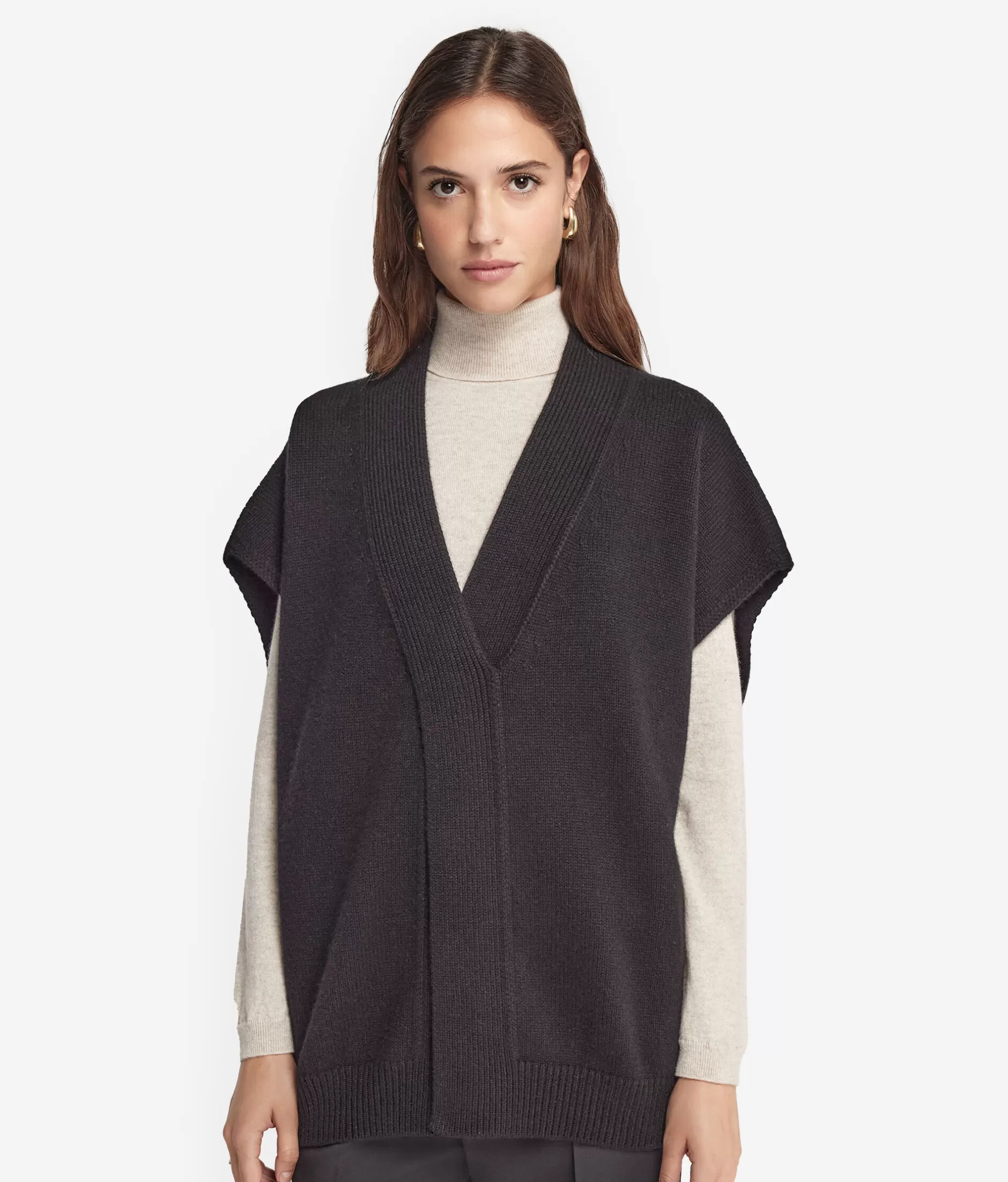 Best Falconeri Ultrasoft Cashmere Crossover Cape black -9107 - black