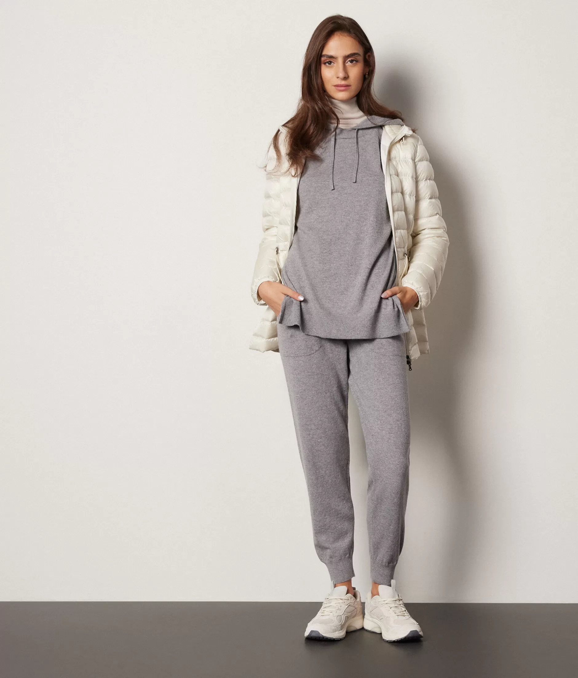 Store Falconeri Ultrasoft Cashmere Sweatpants grey -8440 - pearl grey