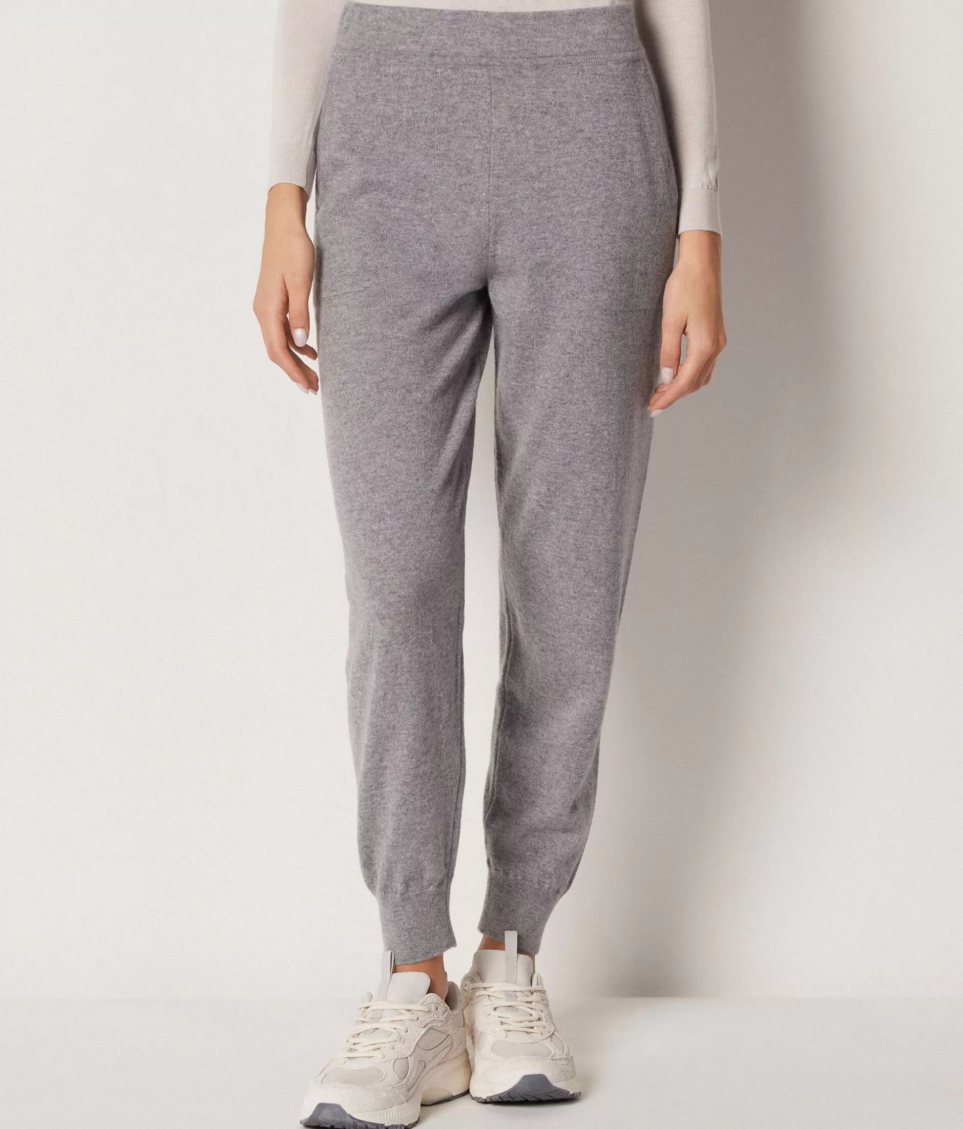 Store Falconeri Ultrasoft Cashmere Sweatpants grey -8440 - pearl grey