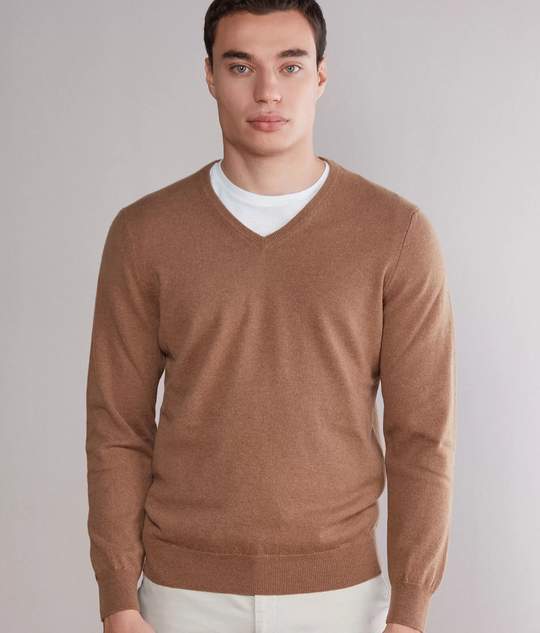 New Falconeri Ultrasoft Cashmere V-Neck Sweater brown -8521 - camel