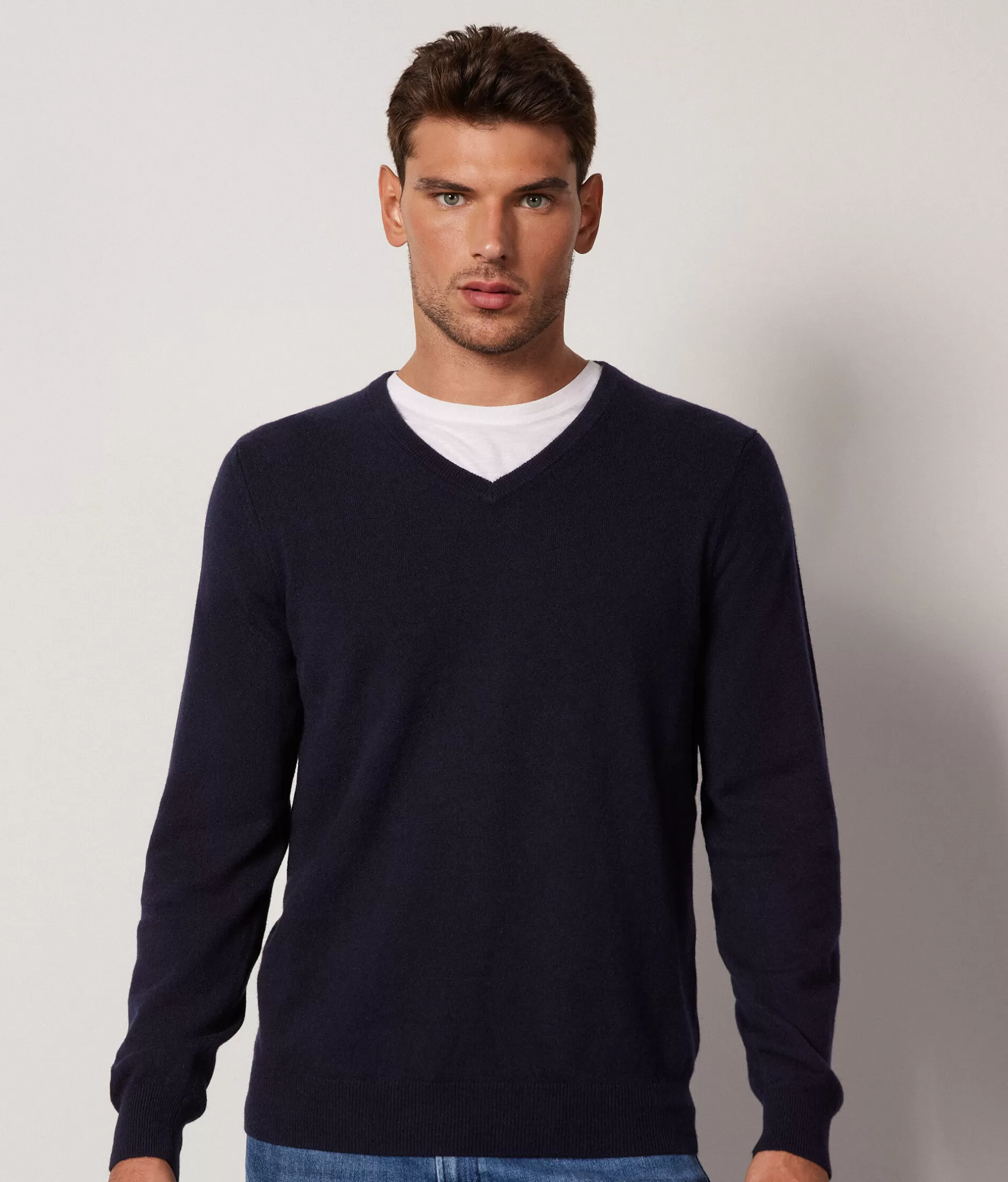 New Falconeri Ultrasoft Cashmere V-Neck Sweater blue -9400 - navy blue